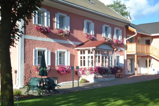 Residenze Sonnenschein Casa Rosa Aparthotel Niederdorf Buitenkant foto